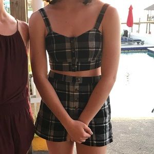 American Eagle Plaid EUC Tank & Shorts size medium